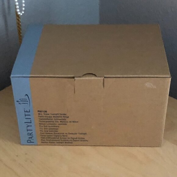 PartyLite Mrs. Snow Tealight Holder Rare Retired - In Box P91130 - Picture 4 of 7